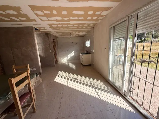 Casa de 2 ambientes en venta en LOS ACANTILADOS