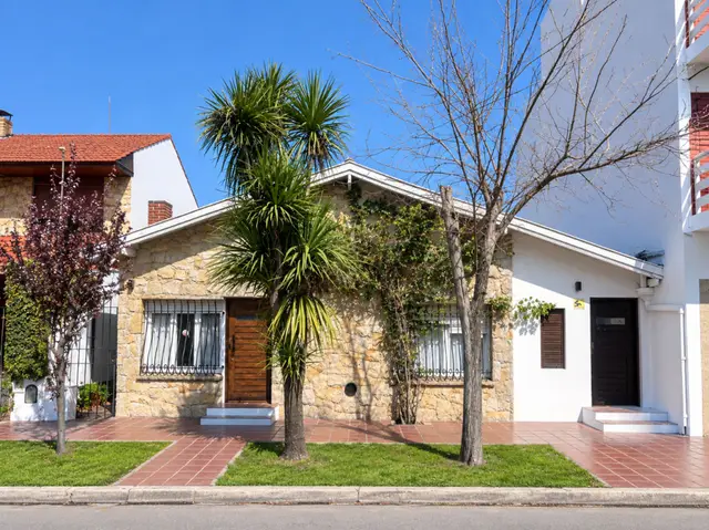 PH de 4 ambientes en venta en VILLA PRIMERA