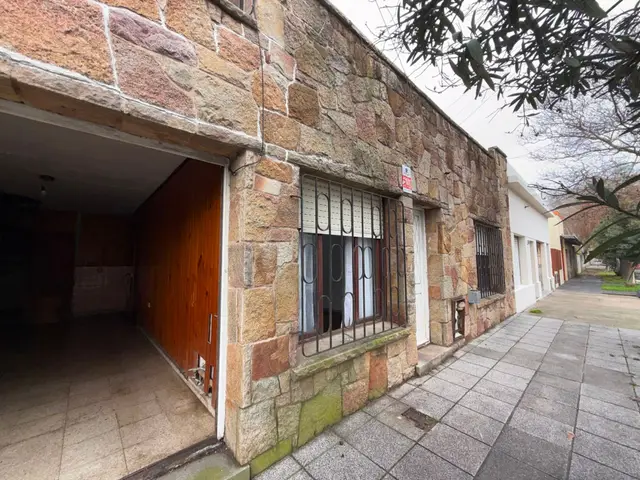 Casa de 4 ambientes en venta en DON BOSCO