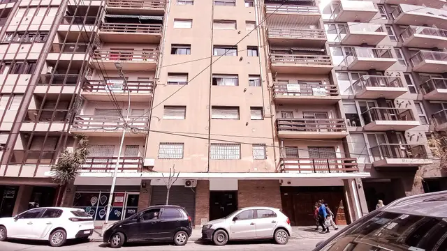 Departamento de 3 ambientes en venta en LA PERLA