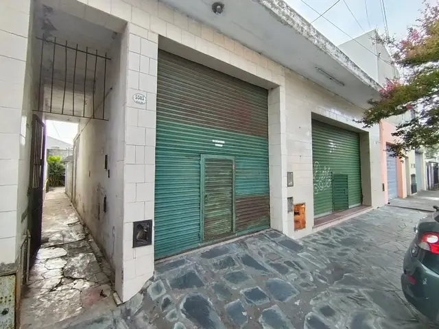 Local de 5 ambientes en venta en LAS AVENIDAS