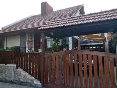 Casa en venta en PARQUE LURO