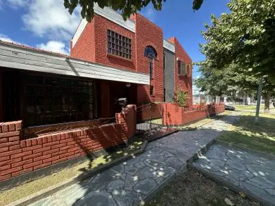 Casa en venta en PARQUE LURO