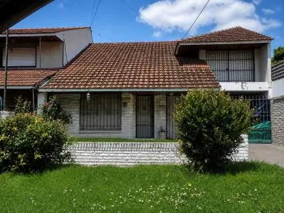 Casa en venta en BOSQUE ALEGRE