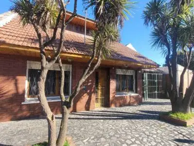 Casa en venta en VILLA PRIMERA