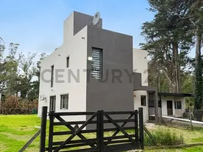 Casa en venta en Los Acantilados