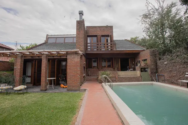 Casa de 5 ambientes en venta en ESTRADA JOSE MANUEL