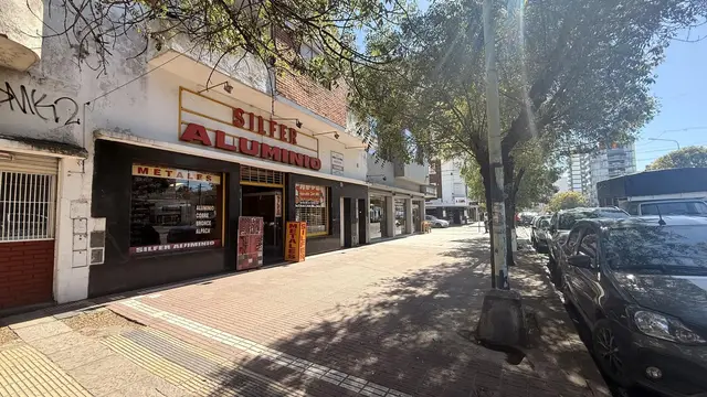 Local de 5 ambientes en venta en PLAZA PERALTA RAMOS
