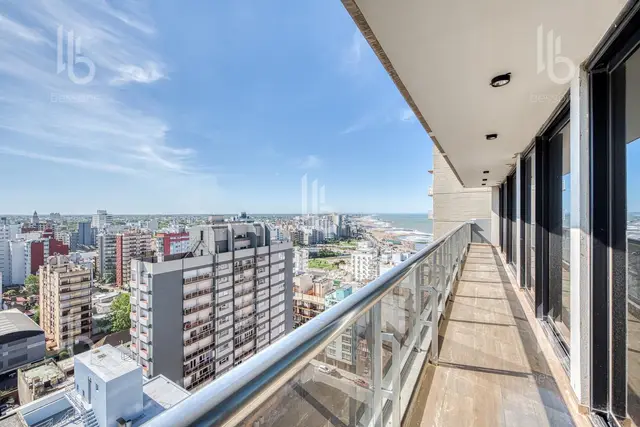 Departamento de 4 ambientes en venta en LA PERLA