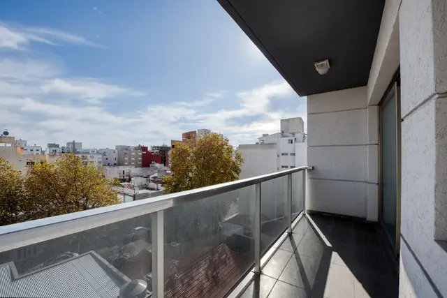 Departamento de 3 ambientes en venta en LOS TRONCOS