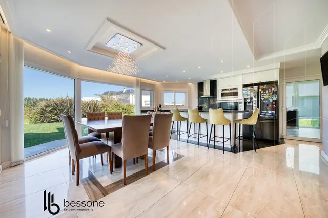 Casa de 4 ambientes en venta en Mar del Plata