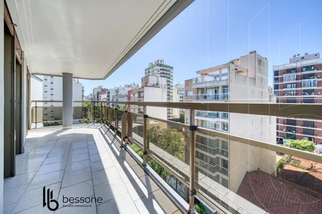 Departamento de 5 ambientes en venta en Centro
