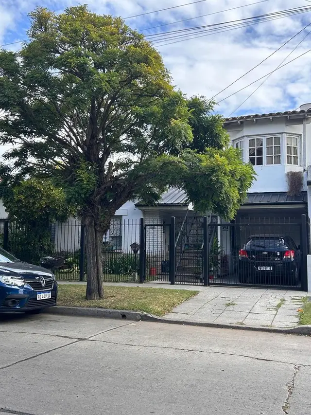 Casa de 2 ambientes en venta en PARQUE LURO