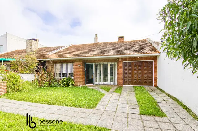 Casa de 3 ambientes en venta en PUNTA MOGOTES