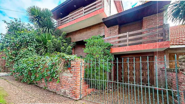 Casa de 5 ambientes en venta en PUNTA MOGOTES