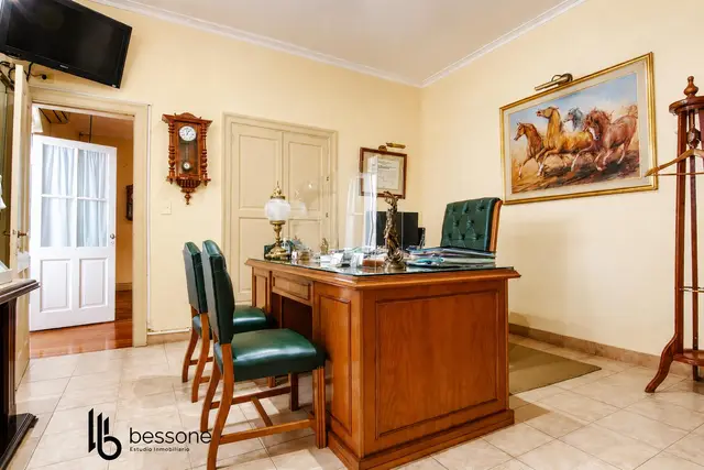 Casa de 5 ambientes en venta en NUEVA POMPEYA