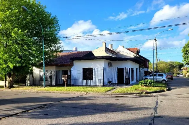 Casa de 3 ambientes en venta en VILLA PRIMERA