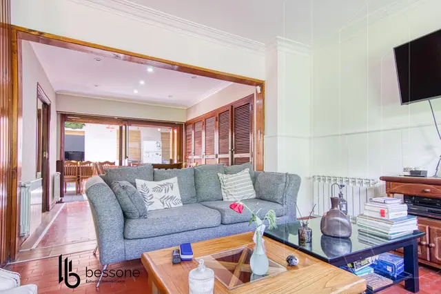 Casa de 4 ambientes en venta en Nueva Pompeya