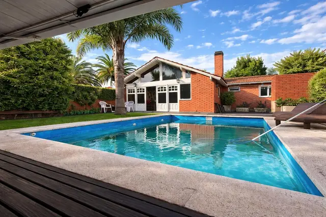 Casa de 5 ambientes en venta en DIVINO ROSTRO