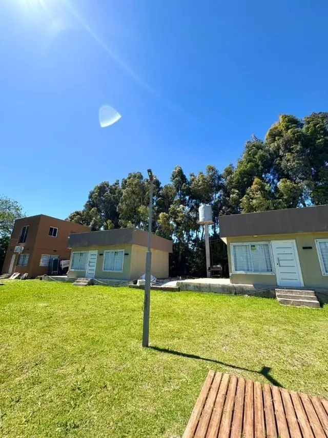 Casa de 3 ambientes en venta en LOS ACANTILADOS