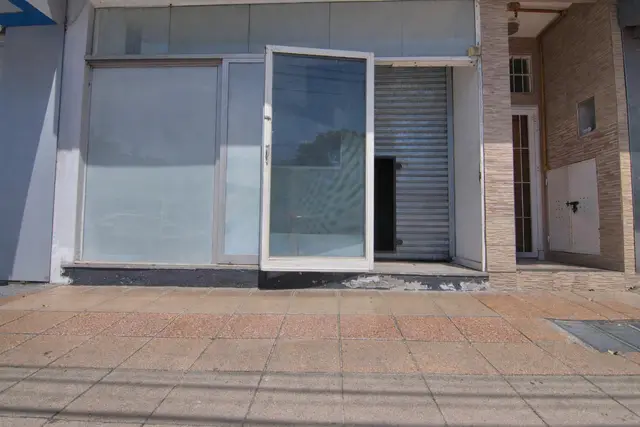Local de 5 ambientes en venta en SAN CARLOS