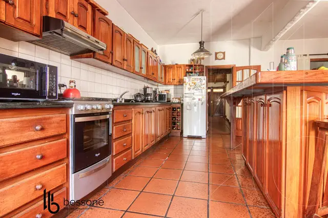 Casa de 5 ambientes en venta en VILLA PRIMERA