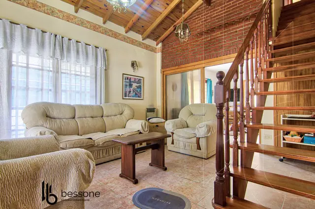Casa de 4 ambientes en venta en PRIMERA JUNTA