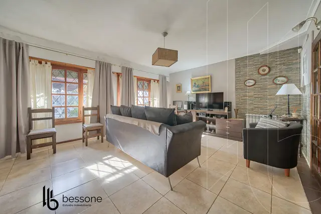 Casa de 4 ambientes en venta en CONSTITUCION