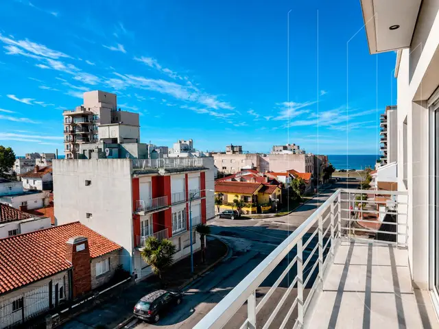 Departamento de 3 ambientes en venta en LA PERLA