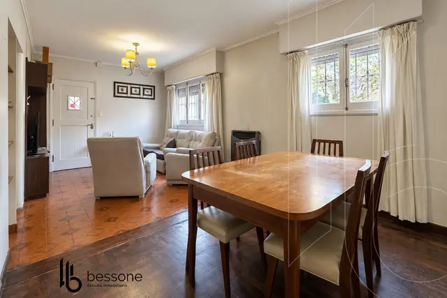 PH de 4 ambientes en venta en Área Centro