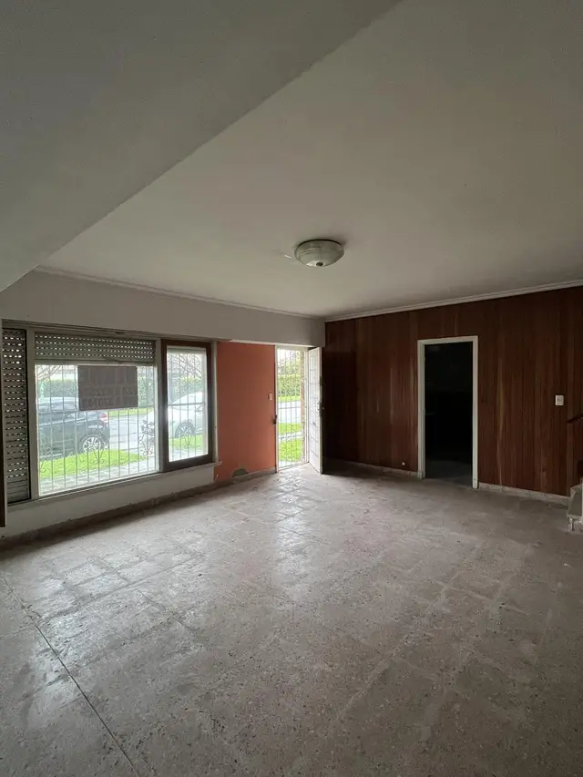 Casa de 6 ambientes en venta en LOS TRONCOS
