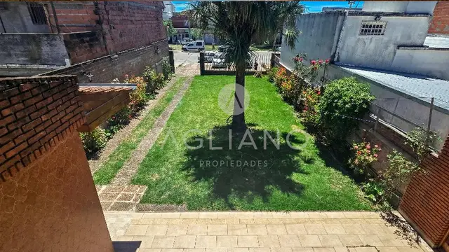Casa de 3 ambientes en venta en JURAMENTO