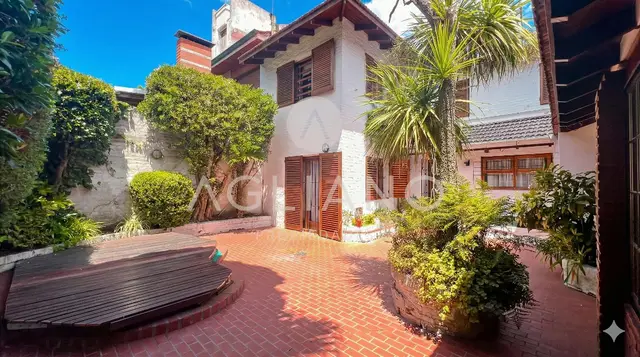 Casa de 4 ambientes en venta en PLAZA PERALTA RAMOS