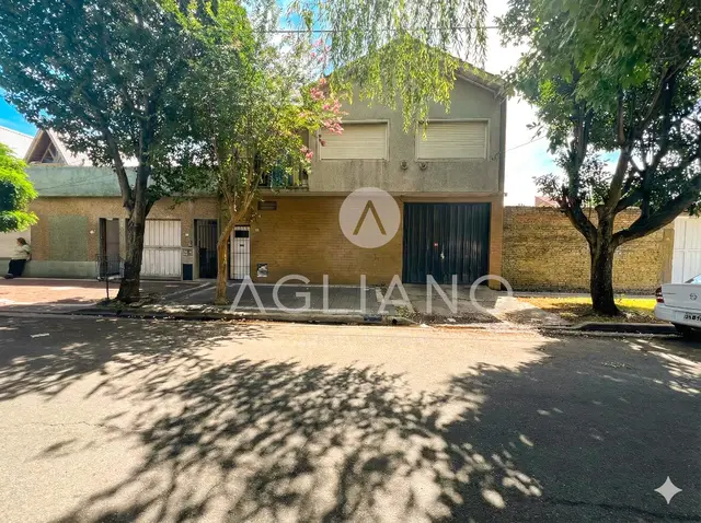 Casa de 4 ambientes en venta en PINOS DE ANCHORENA