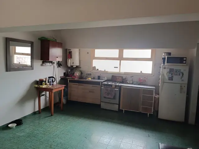 Casa de 5 ambientes en venta en CERRITO Y SAN SALVADOR