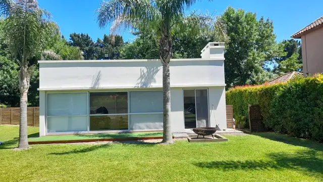 Casa de 7 ambientes en venta en PLAZA PERALTA RAMOS