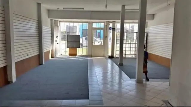 Local de 3 ambientes en venta en EL PROGRESO