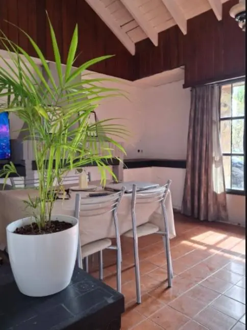 Casa de 5 ambientes en venta en Caisamar
