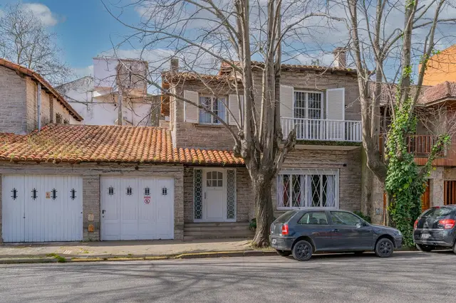 Casa de 4 ambientes en venta en Centro