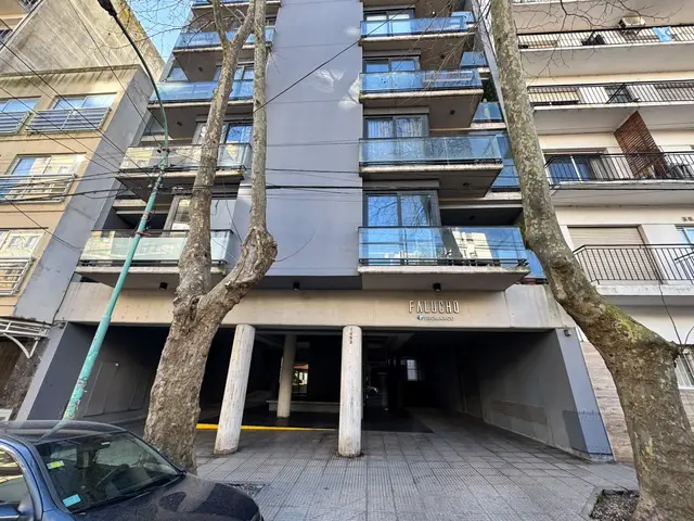 Departamento de 4 ambientes en venta en Centro