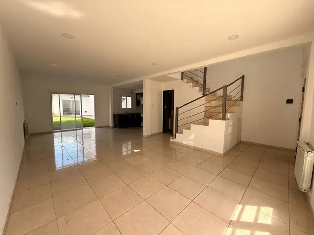 PH de 3 ambientes en alquiler en VILLA PRIMERA