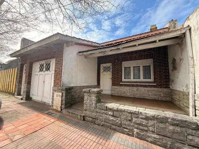 Casa de 3 ambientes en venta en Centro