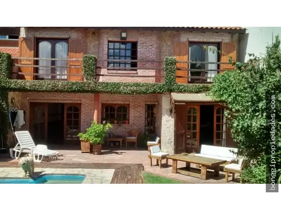 Casa de 4 ambientes en venta en SAN CARLOS