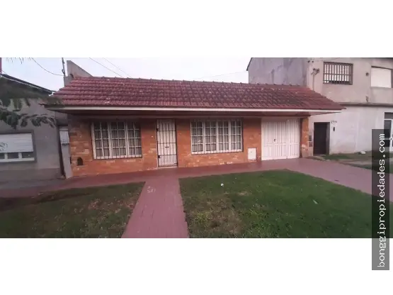 Casa de 3 ambientes en venta en SANCHEZ FLORENCIO