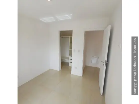 Departamento de 3 ambientes en venta en PLAZA PERALTA RAMOS
