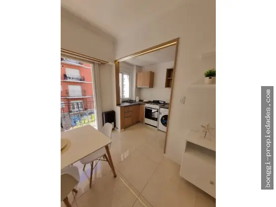 Departamento de 2 ambientes en venta en Área Centro