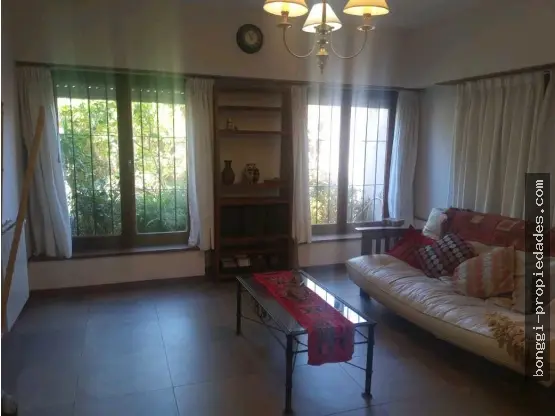 Casa de 4 ambientes en venta en ESTACION TERMINAL (ALDREY)