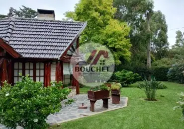 Casa de 4 ambientes en venta en Mar del Plata