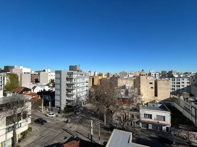 Departamento de 3 ambientes en venta en LOS TRONCOS