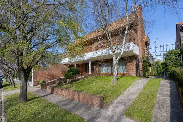 Casa de 4 ambientes en venta en GENERAL ROCA